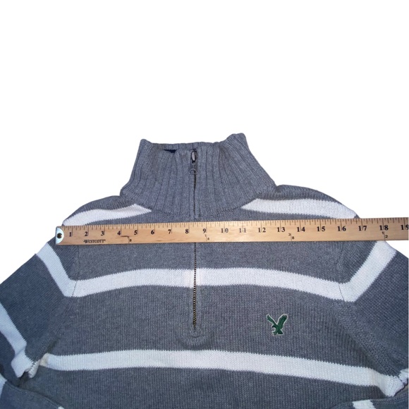 American Eagle Outfitters 1/4 Zip White Gray Sweater - Men’s Medium - Picture 4 of 10